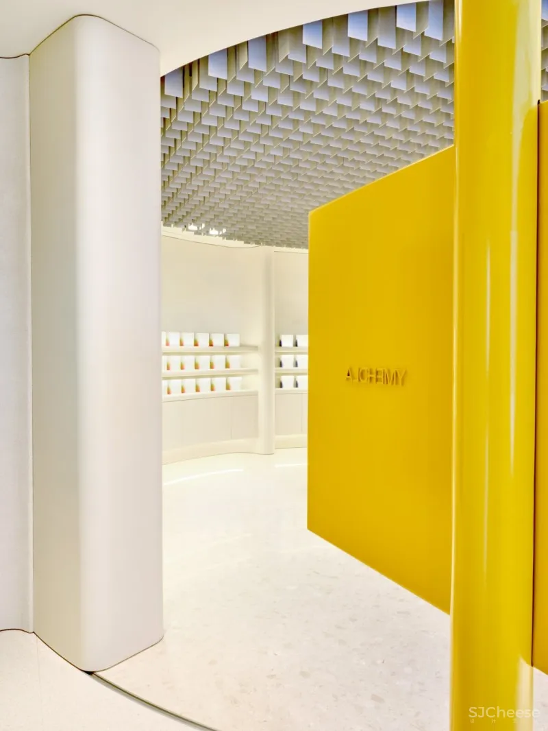 Pharmacy 一场沉浸式艺术零售之旅