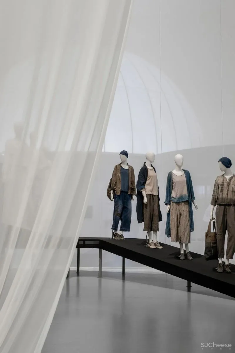 新作 海上世界文化艺术中心V-A“源于自然的时尚”展览空间 Studio 10
