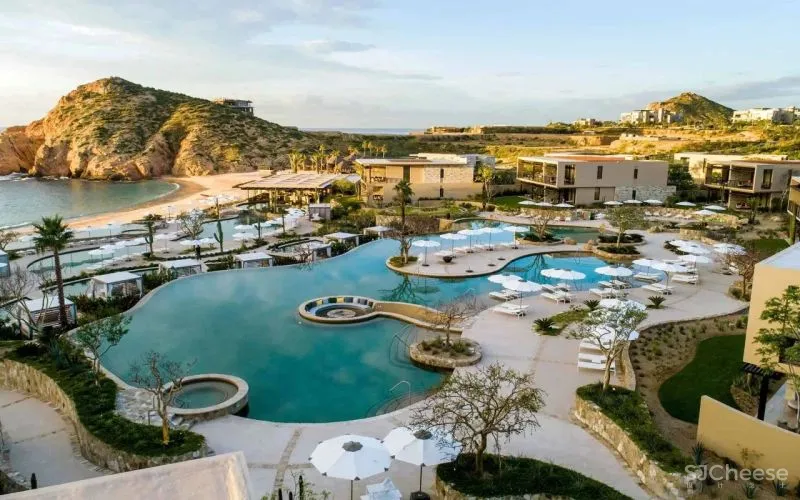 蒙太奇洛斯卡沃斯酒店