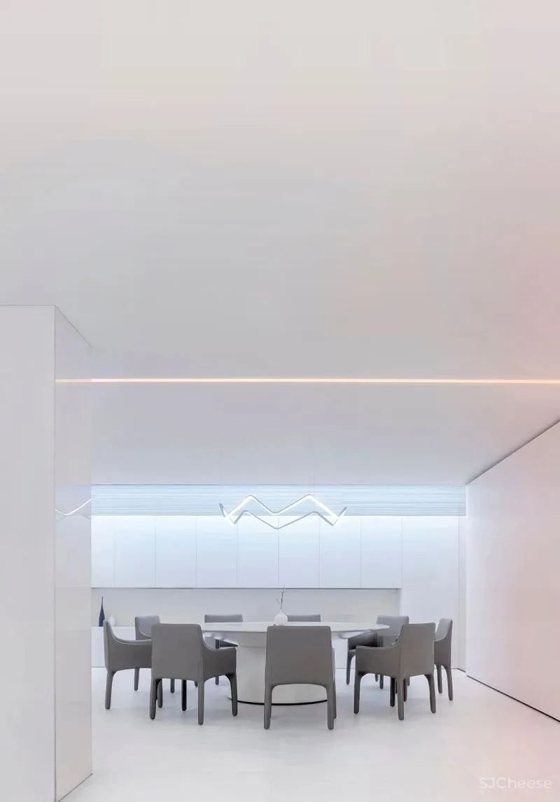 SETONE DESIGN 极简白，破坏与重构