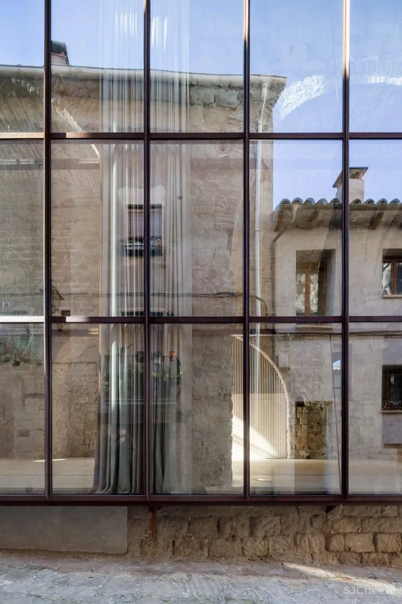 Carles Enrich 丨 设计，在建筑中沉淀