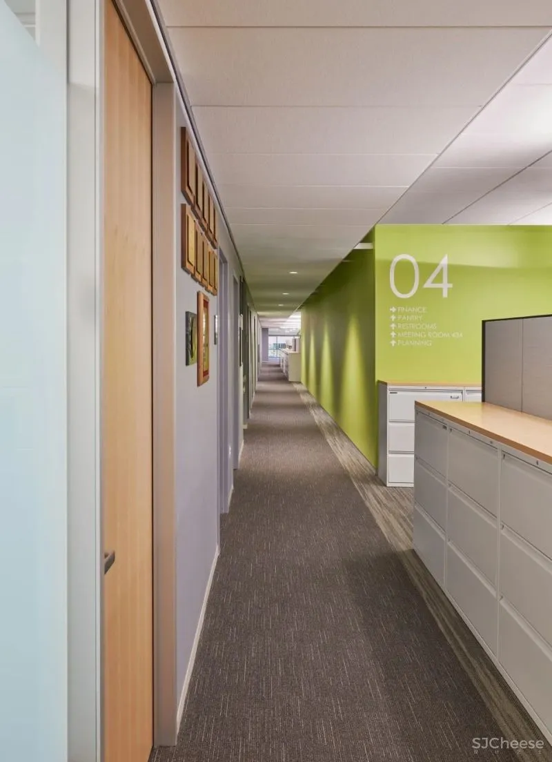 无正背立面之分的AYA公共住宅建筑 Studio Twenty Seven