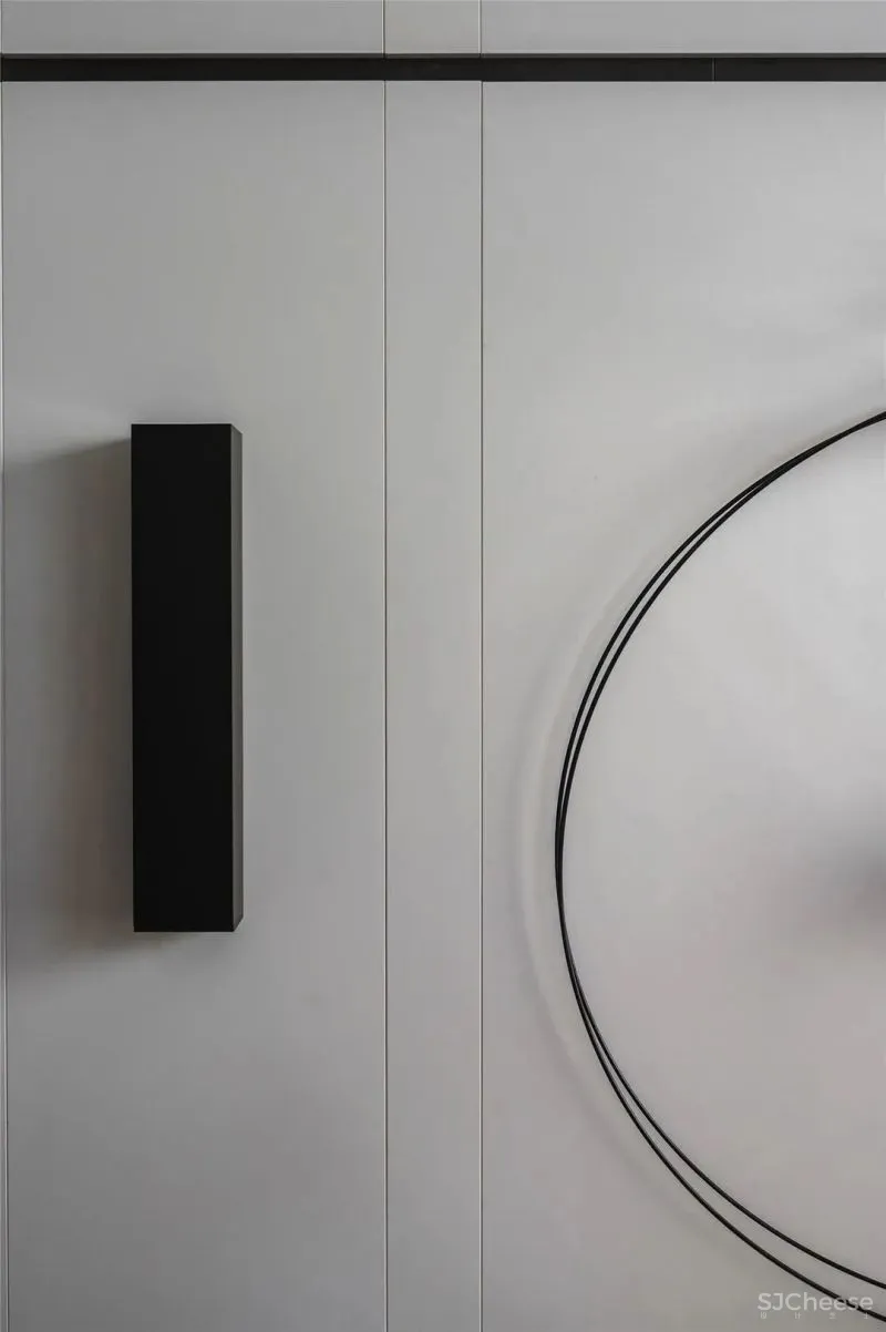 隔出玄关，打开客餐厅，环绕落地窗让家充满阳光 王中玮