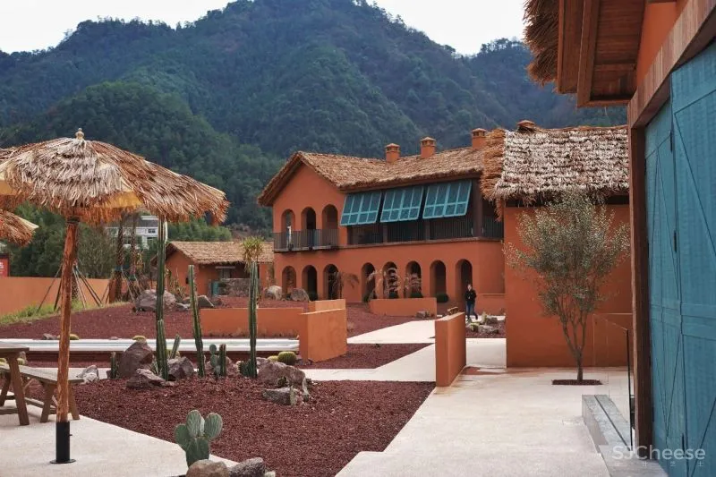 独家首发!江浙沪超野奢摩洛哥风情民宿,面朝湖泊坐拥田园,开业就吸引爆火综艺来录制!