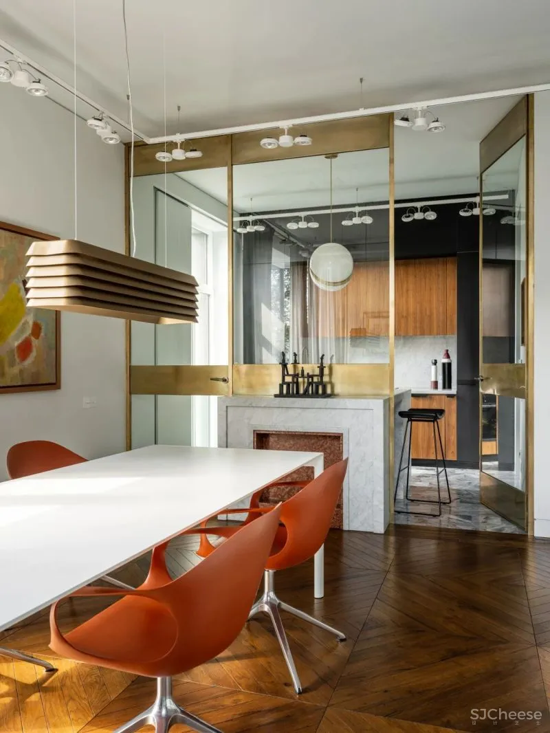 你要的巴黎的浪漫与莫斯科的优雅,这个208平的空间能装下吗?