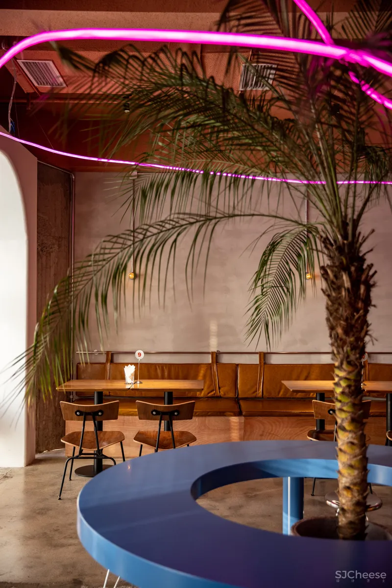 【新作】LIP 餐吧