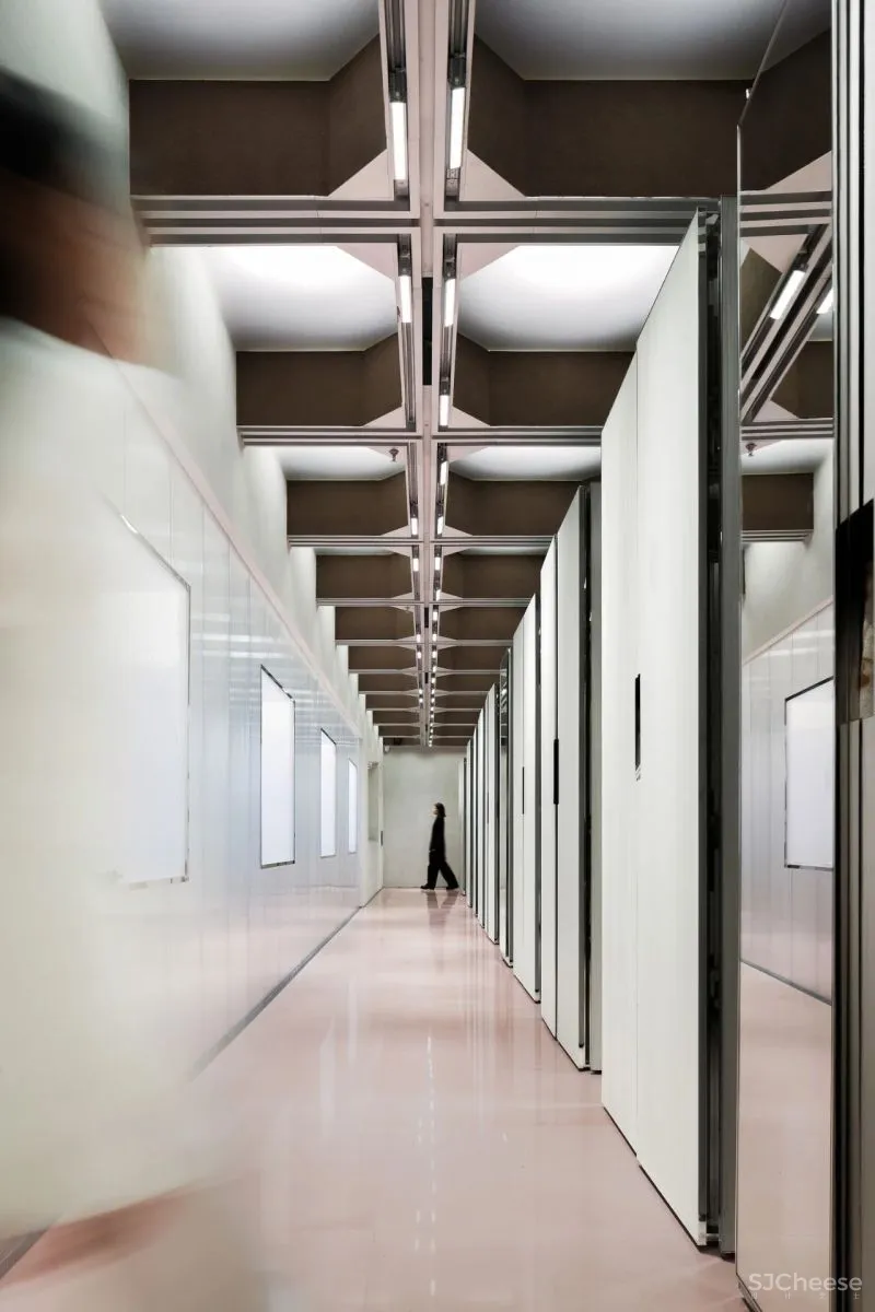 远离以展示为导向的零售：J1M5精品店，中国青岛