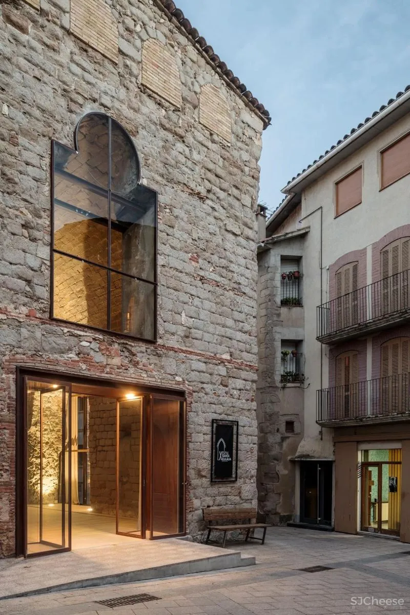 Carles Enrich 丨 设计，在建筑中沉淀