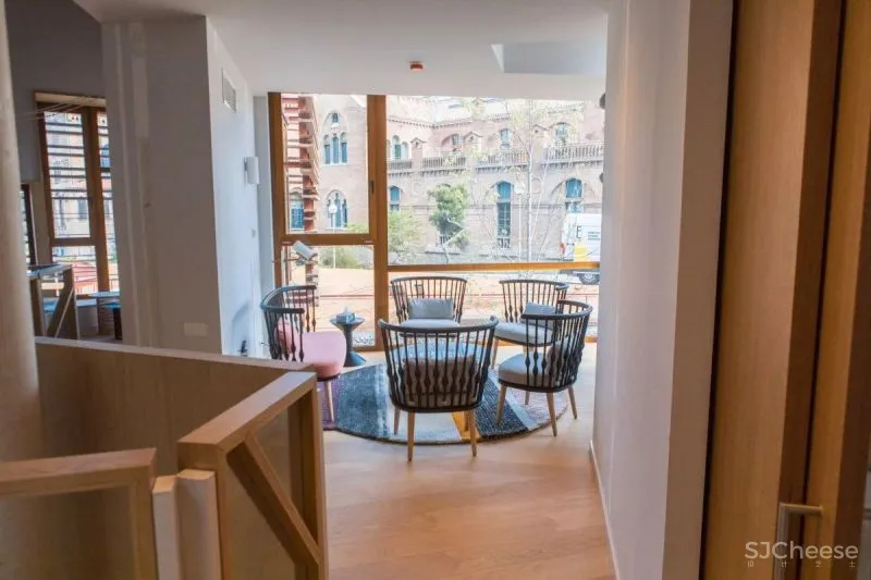 Patricia Urquiola-擅长过去与现代完美融合!