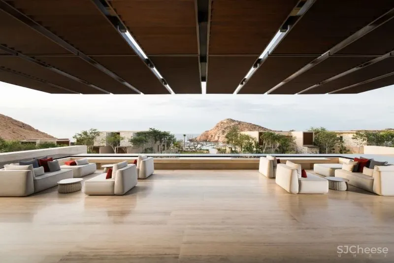 蒙太奇洛斯卡沃斯酒店