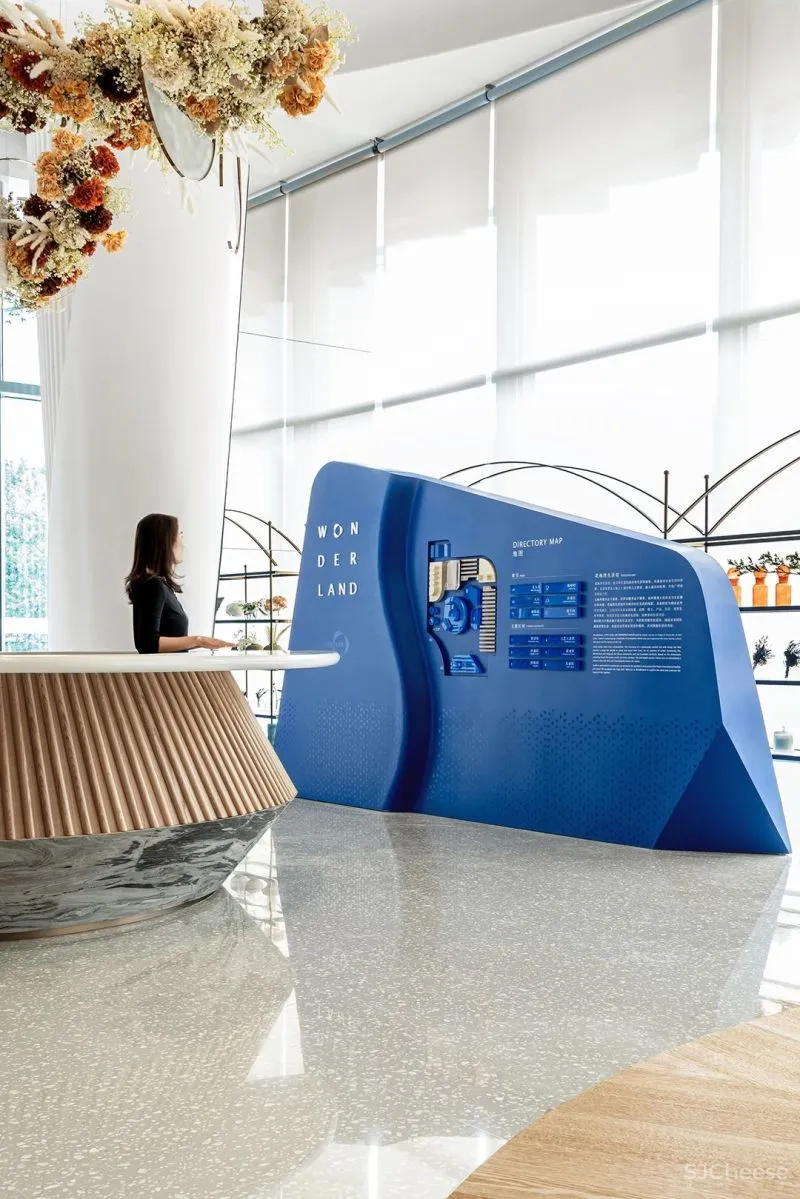 打造出令人充满探索欲的游逛空间体验