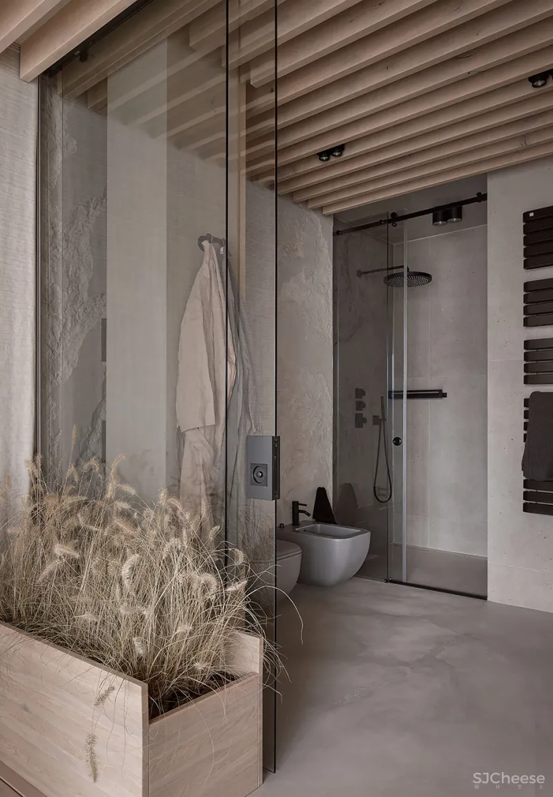 低调轻雅的顶层复式，住出另一种豪宅范！