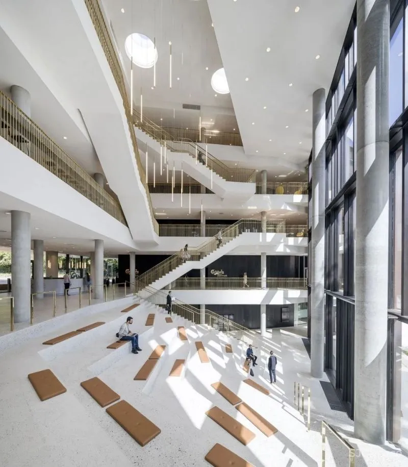 嘉士伯新总部大楼,可回收的黄铜外立面,示范了真正可持续理念!