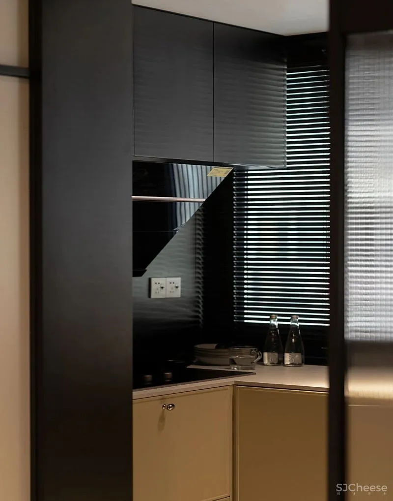 160㎡老房重装,不动硬装也能出彩