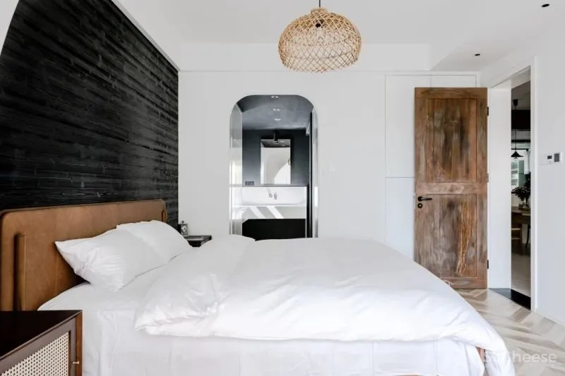 在武汉造一所“北欧度假屋”:白墙、老木头、皮革,150㎡住一家三口,敞亮又温暖!