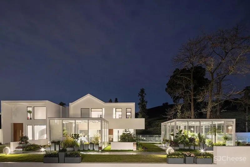 质朴中浸出细腻精致,自然与艺术的完美入侵!