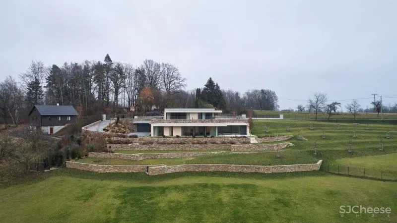 这幢被石头包裹的别墅，竟如此惊艳，值得收藏