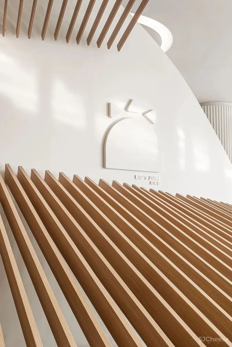 打造出令人充满探索欲的游逛空间体验