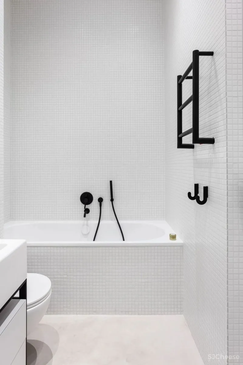 这个看似素雅平淡空间,其实隐藏了一颗躁动不安的心