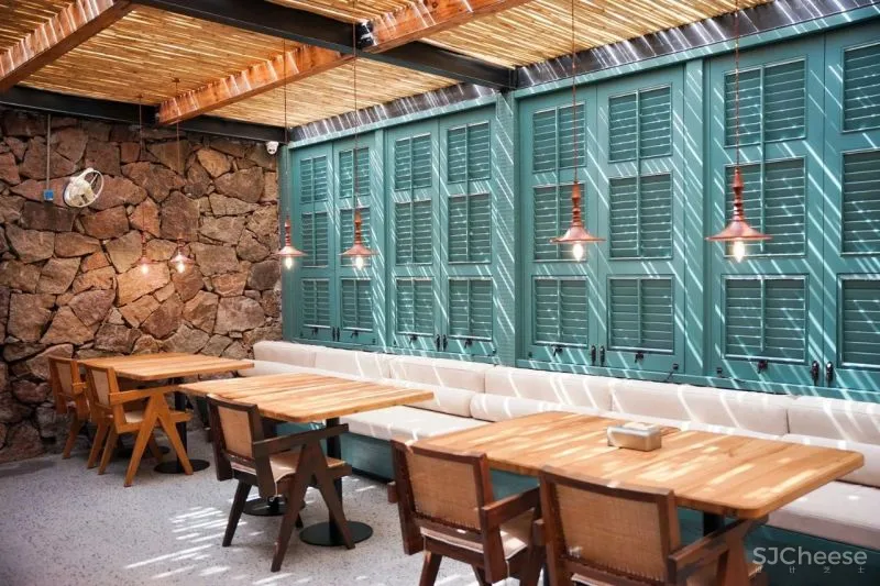 独家首发!江浙沪超野奢摩洛哥风情民宿,面朝湖泊坐拥田园,开业就吸引爆火综艺来录制!