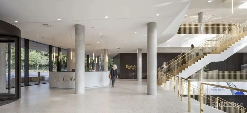 嘉士伯新总部大楼,可回收的黄铜外立面,示范了真正可持续理念!