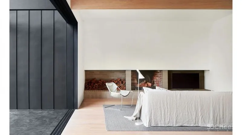 A Contemporary Renovation That Revives Forgotten Spaces