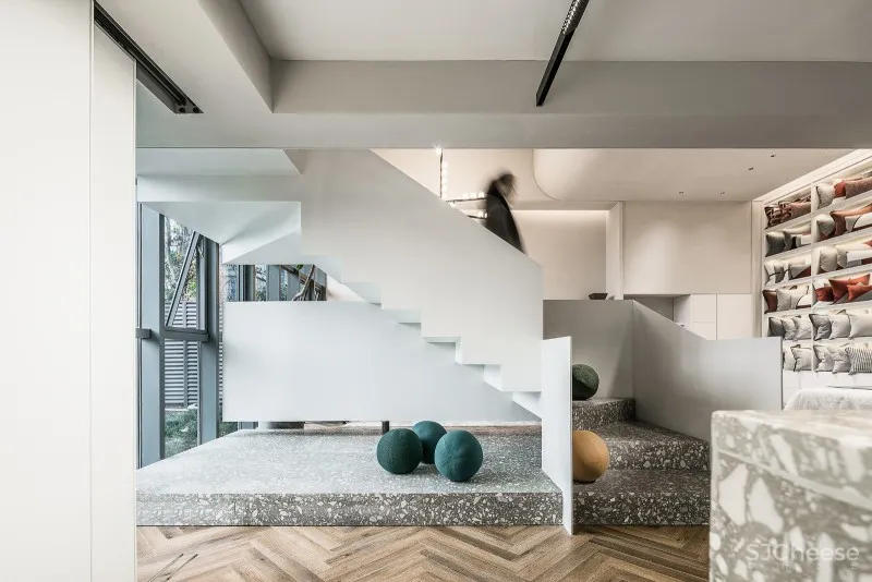 希居拾成办公室:自然友好、包容开放