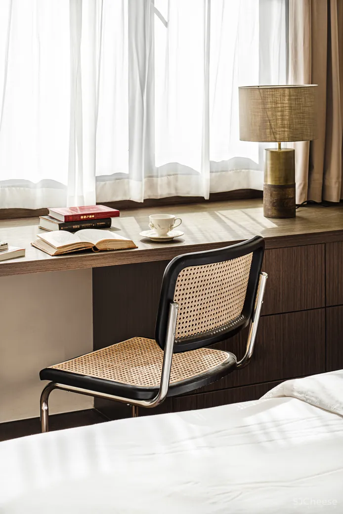 研究生小姐姐的91㎡一人居,两室改一室,换来通透客餐厅!奶油色太温柔!