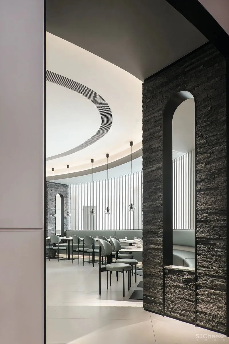 马艾洋 不一样的川菜馆,满满的极简与时尚