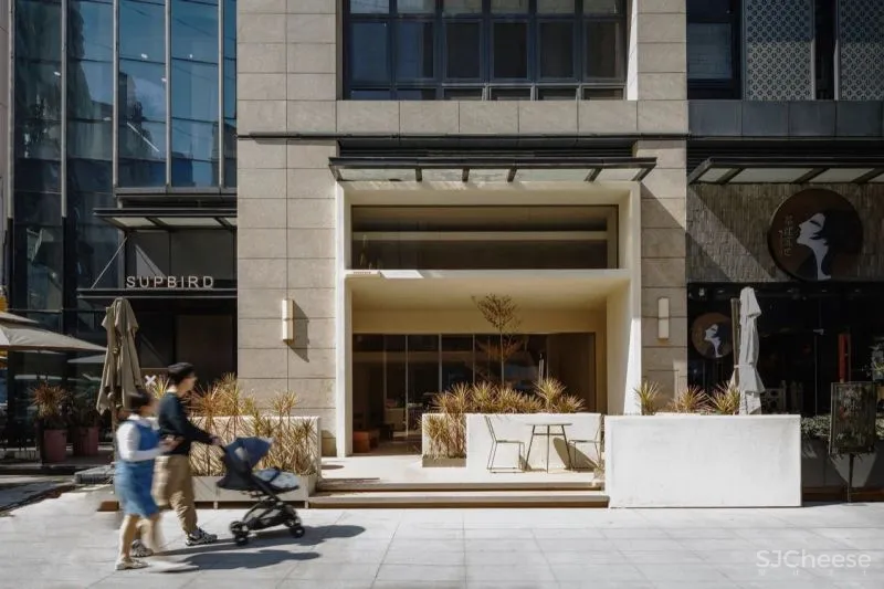 STORY ZOOMCAFE：神性的日常