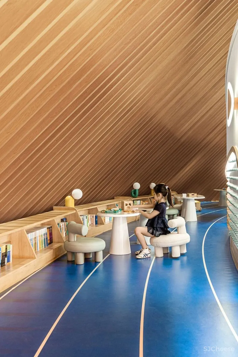 打造出令人充满探索欲的游逛空间体验