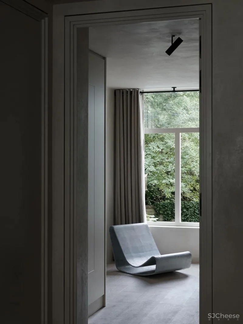 Framework Studio 精致的历史感