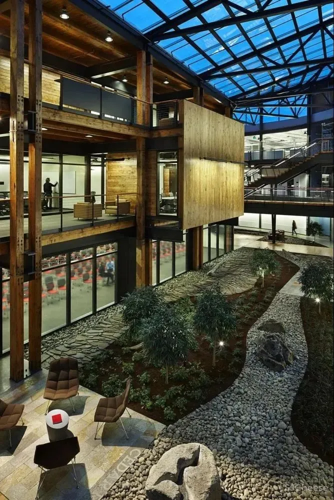 年入10亿,比google还会玩的设计公司,1000多个大奖拿到手软,客户都是500强