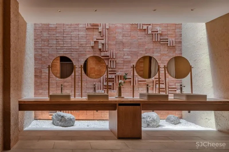 曼谷极简主义的日本美学设计闹市温泉