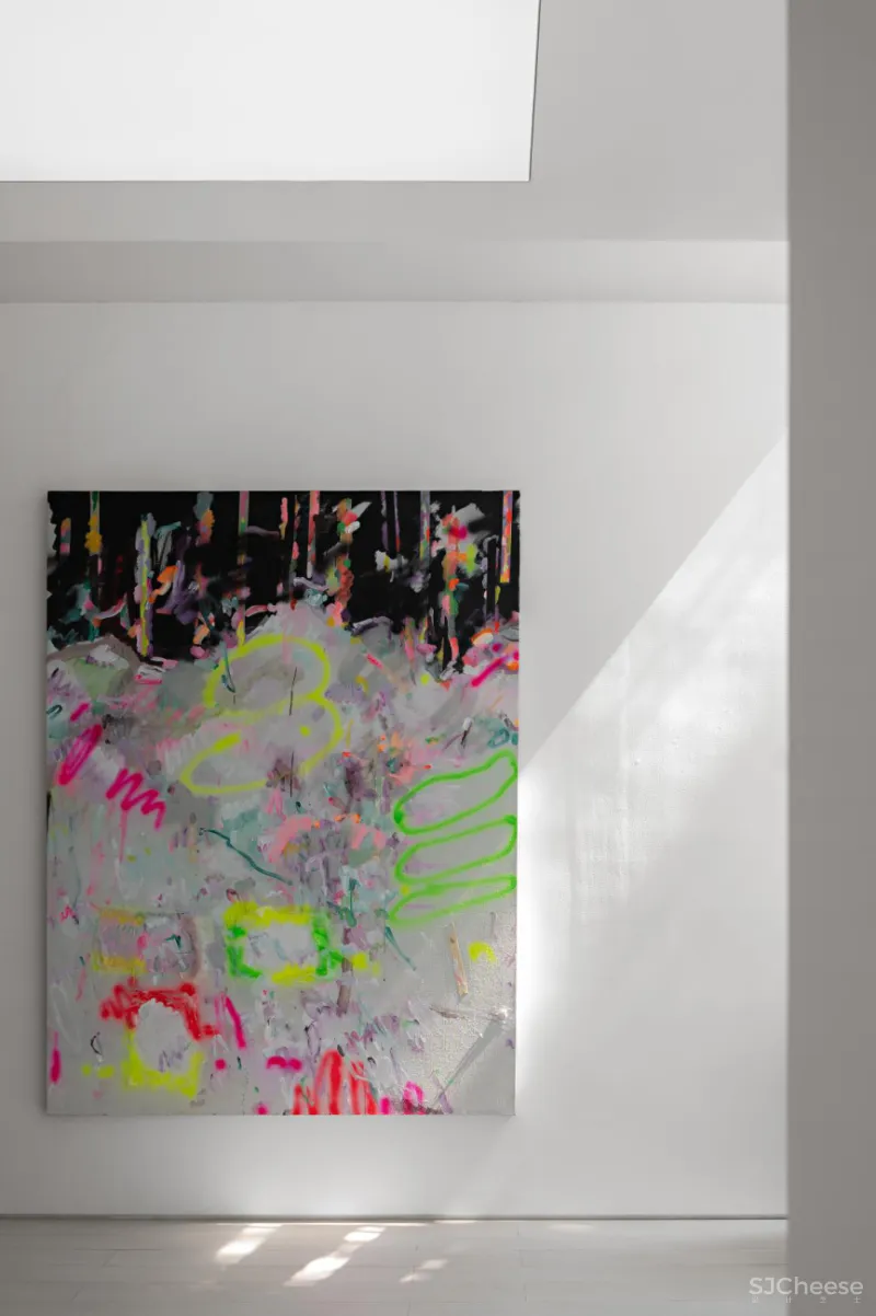 老宅变身极简白画廊，以空间与光探索艺术之雅