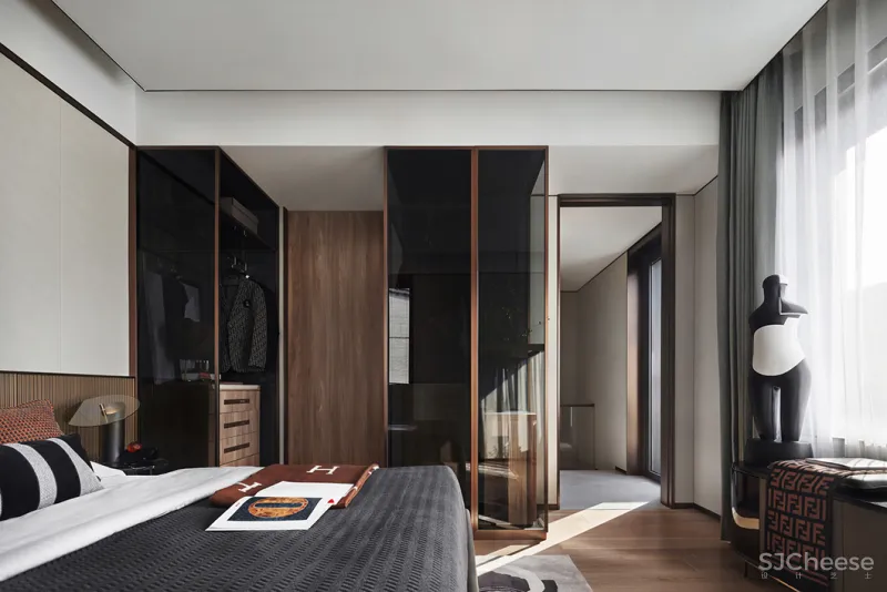 LESTYLE 乐尚设计:254㎡艺术住宅,家的鎏金光影!