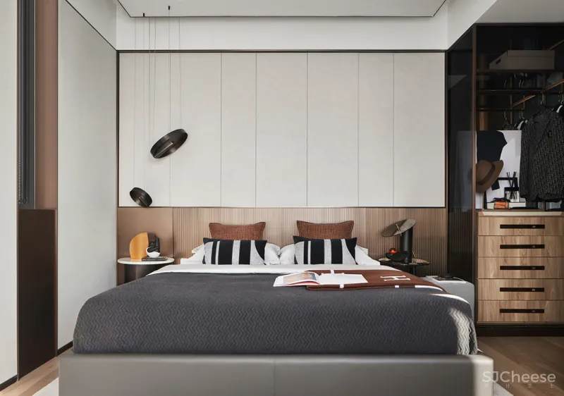 LESTYLE 乐尚设计:254㎡艺术住宅,家的鎏金光影!