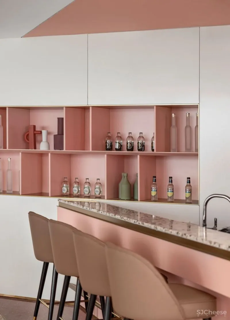 Fly to the moon丨SNP 尚诺柏纳