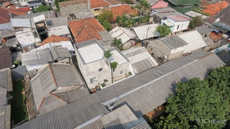 印度尼西亚，雅加达，“双胞胎”住宅 DELUTION