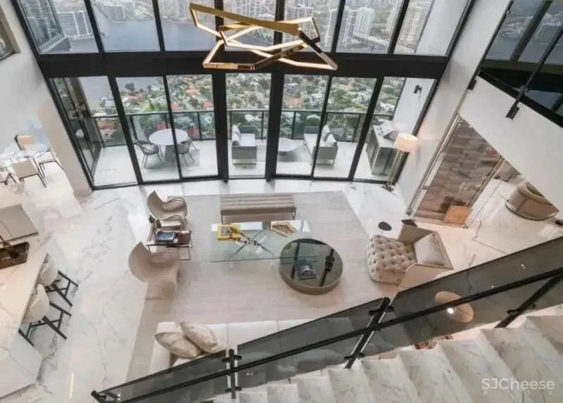 全球唯一保时捷豪宅大楼,跑车直接开进去