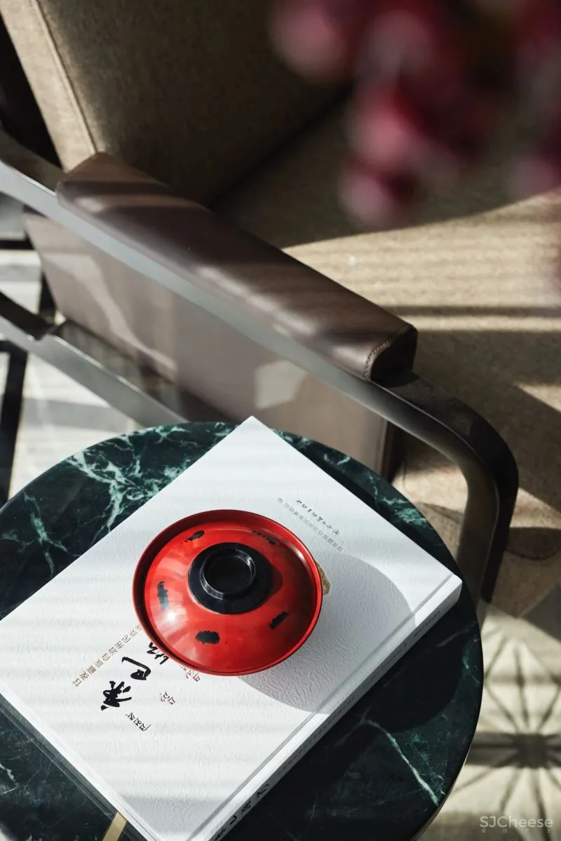 万有引力:超然精致格调,邂逅天色之美!