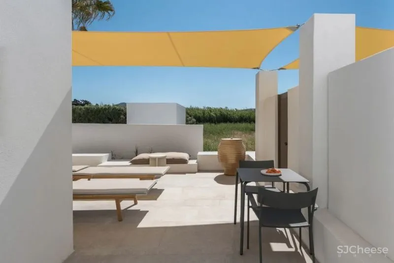 极简主义 希腊PARĪLIO酒店 INTERIOR DESIGN LABORATORIUM