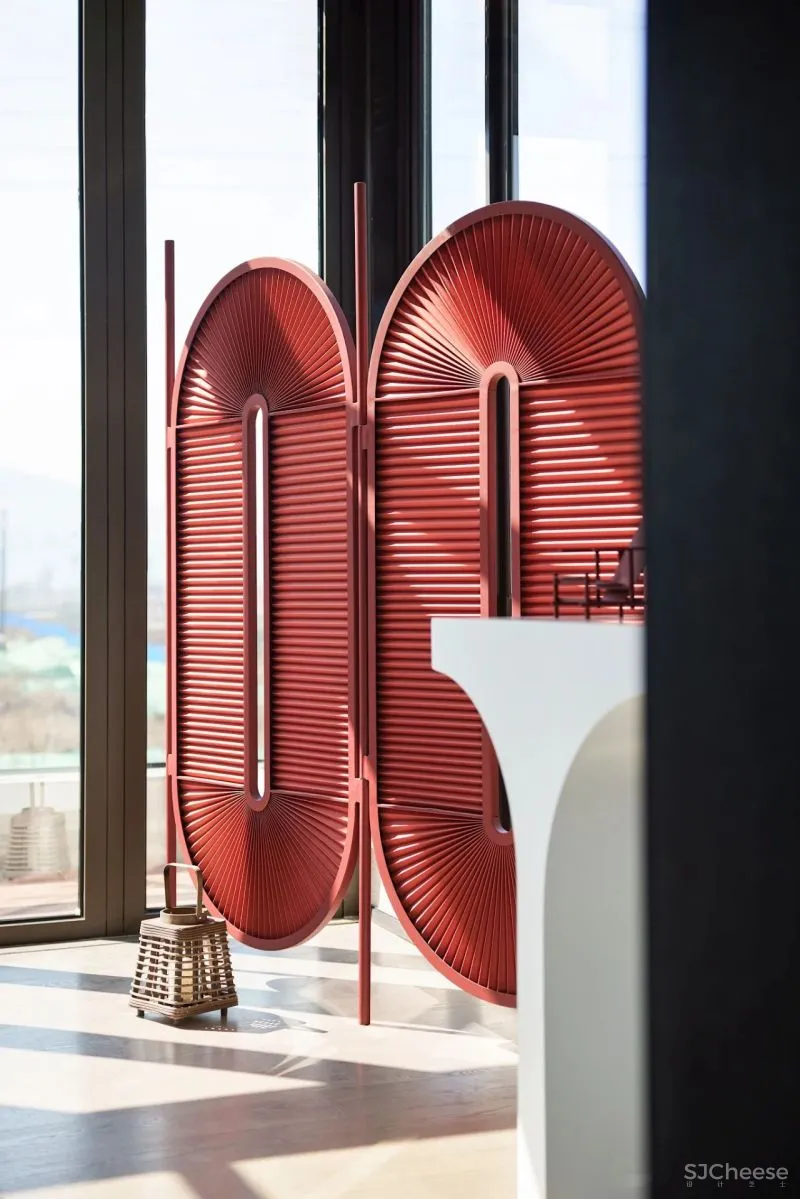 万有引力:超然精致格调,邂逅天色之美!