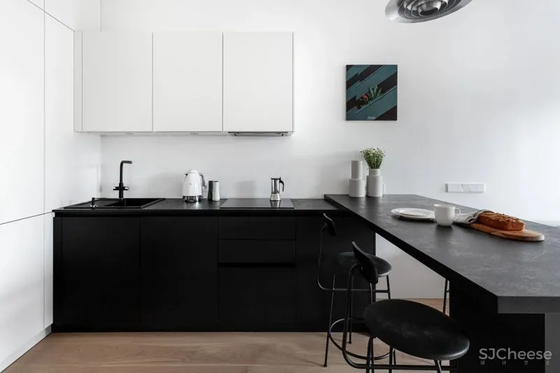 这个看似素雅平淡空间,其实隐藏了一颗躁动不安的心