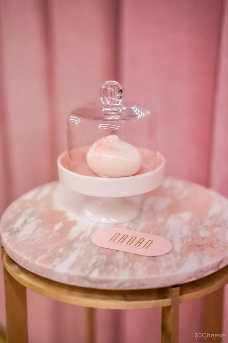 浪漫有趣，轻奢粉色系商业空间