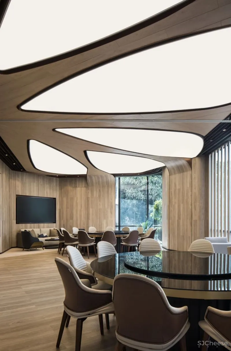 TT DESIGN新作 深圳贰零壹贰工作室