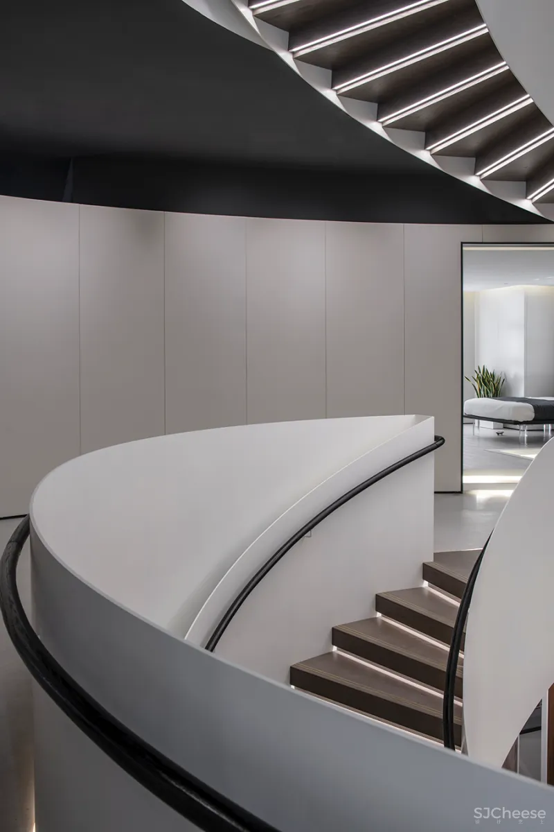 谢天 • 天梯景观|出繁入简,化情与理