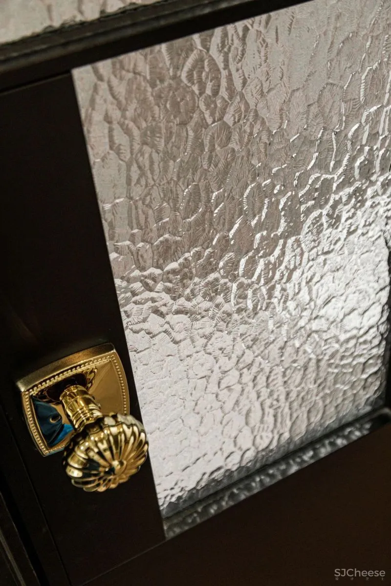 强烈安利超美中古风!83㎡两室改三室,安放三代五口人,收纳真心强大!