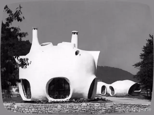 设计太超前?皮尔卡丹售价30亿的泡泡屋,卖了6年无人问津