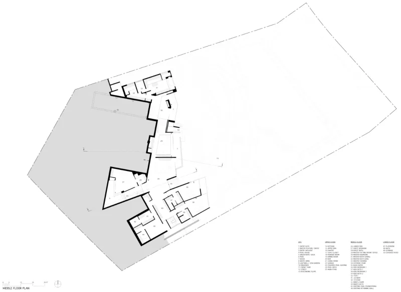 隐藏在草坪下的三层豪宅，用混凝土、钢材、木材打造前卫之所！